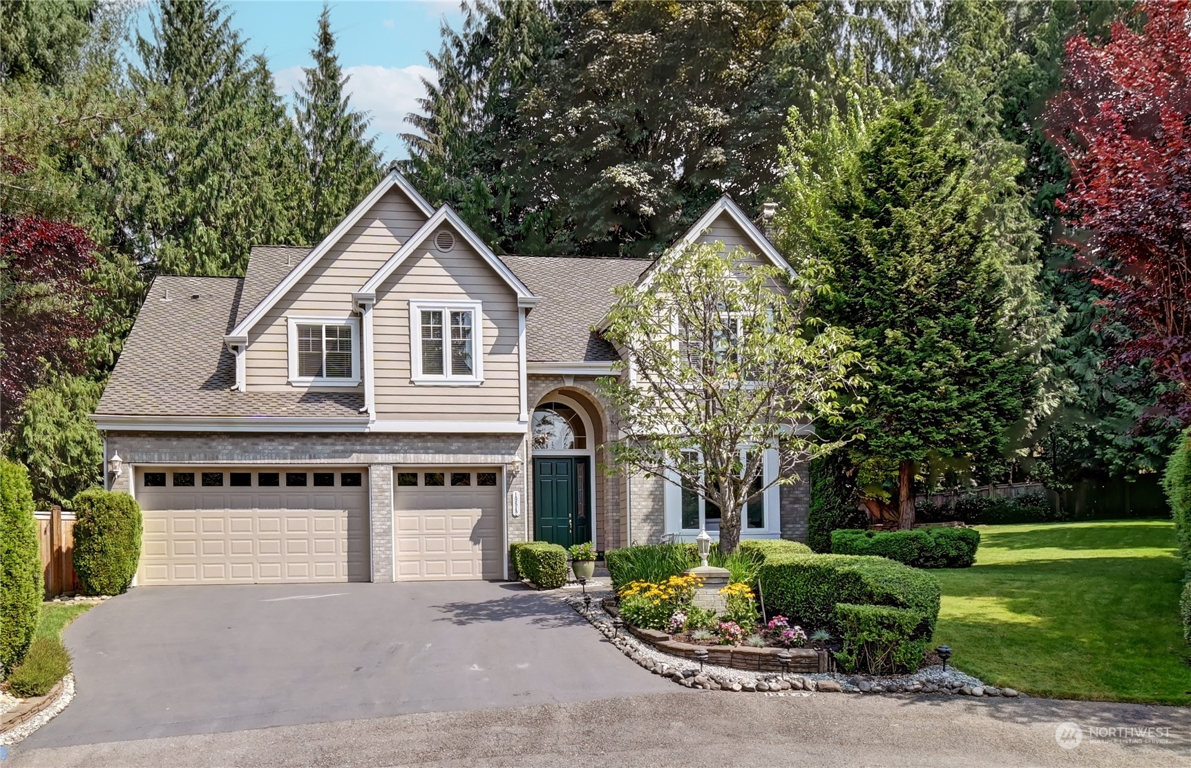 Details for 19842 124th Court, Woodinville, WA 98077