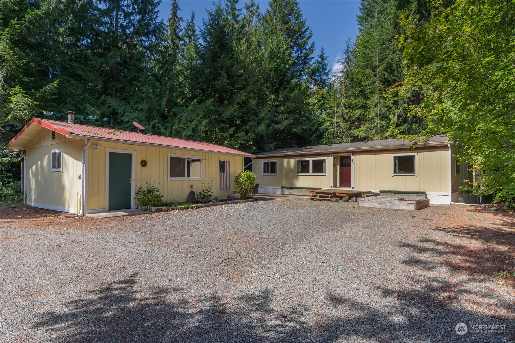 Details for 310 Beacon Point Loop S, Lilliwaup, WA 98555