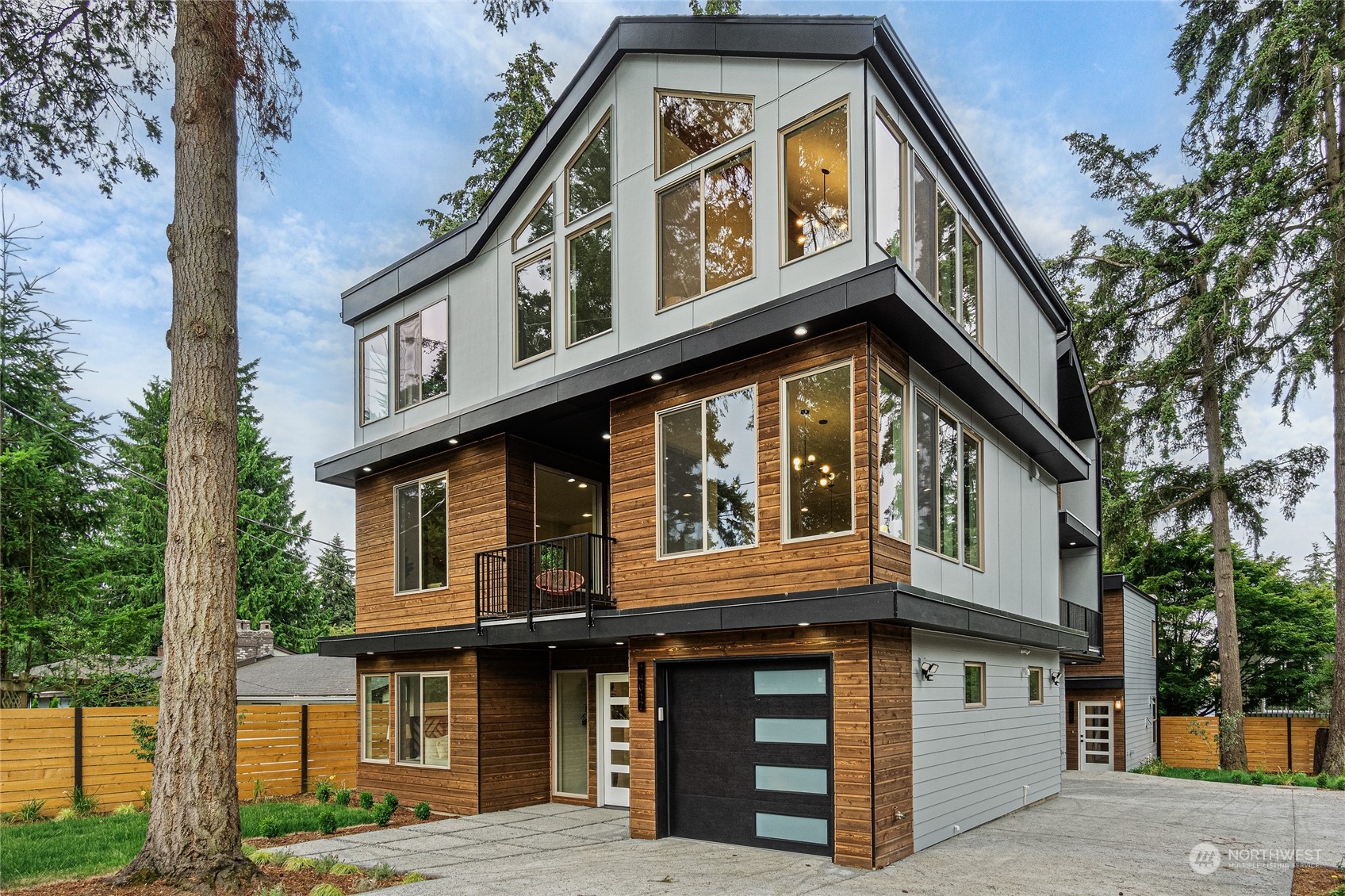 Details for 14017 Ashworth Avenue N, Seattle, WA 98133