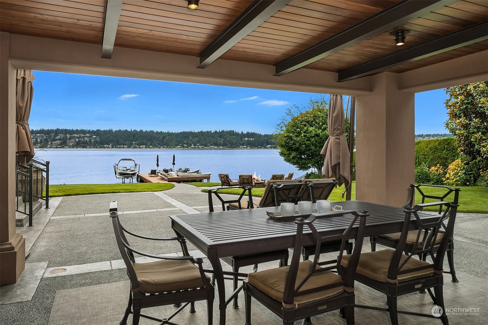 Image 30 of 40 For 2419 Lake Sammamish Place Se