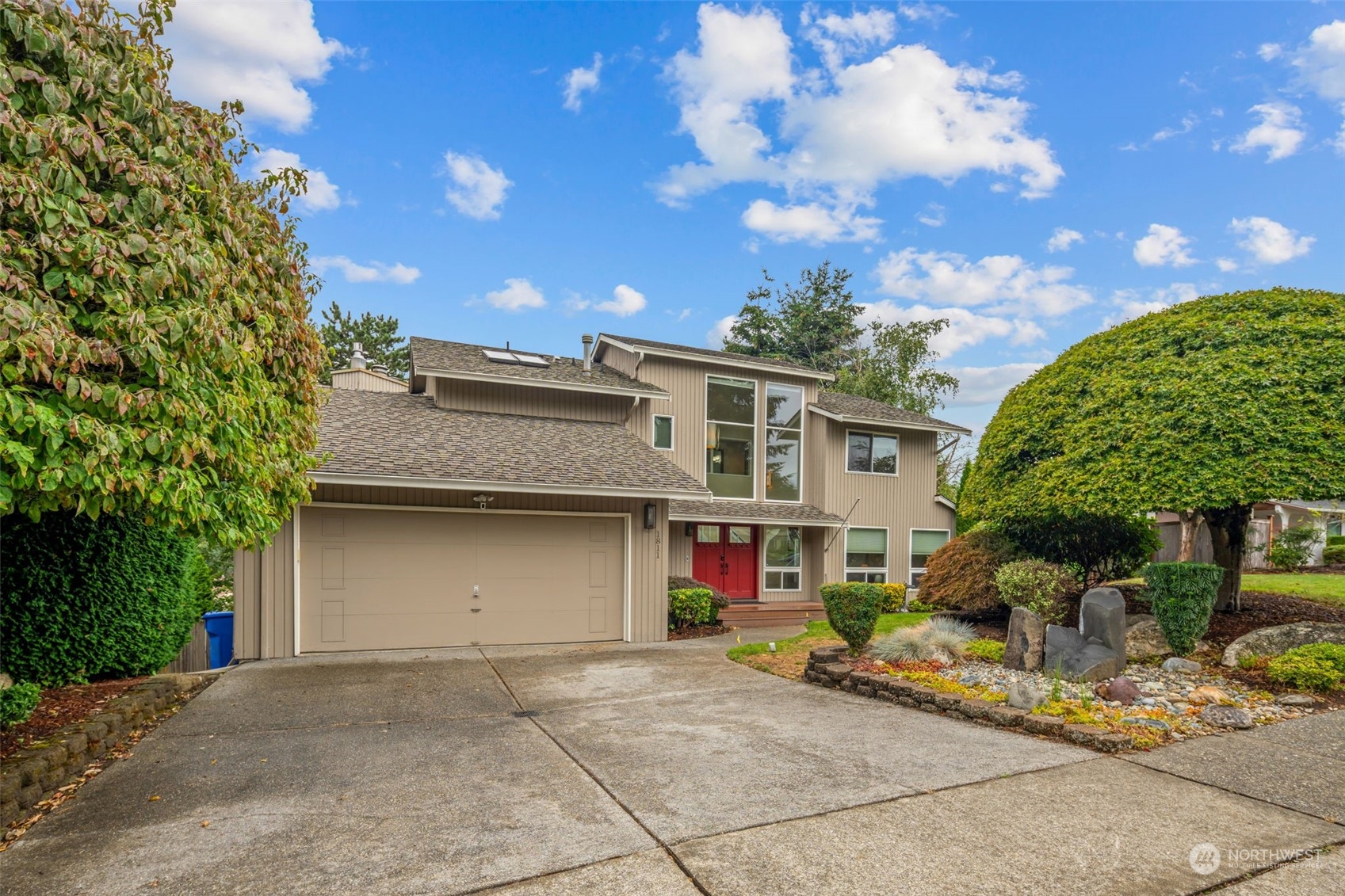 Details for 1811 Lincoln Circle Se, Renton, WA 98055