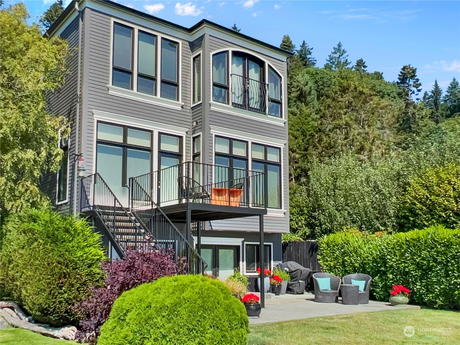 Details for 4864 Rockaway Beach Road Ne, Bainbridge Island, WA 98110