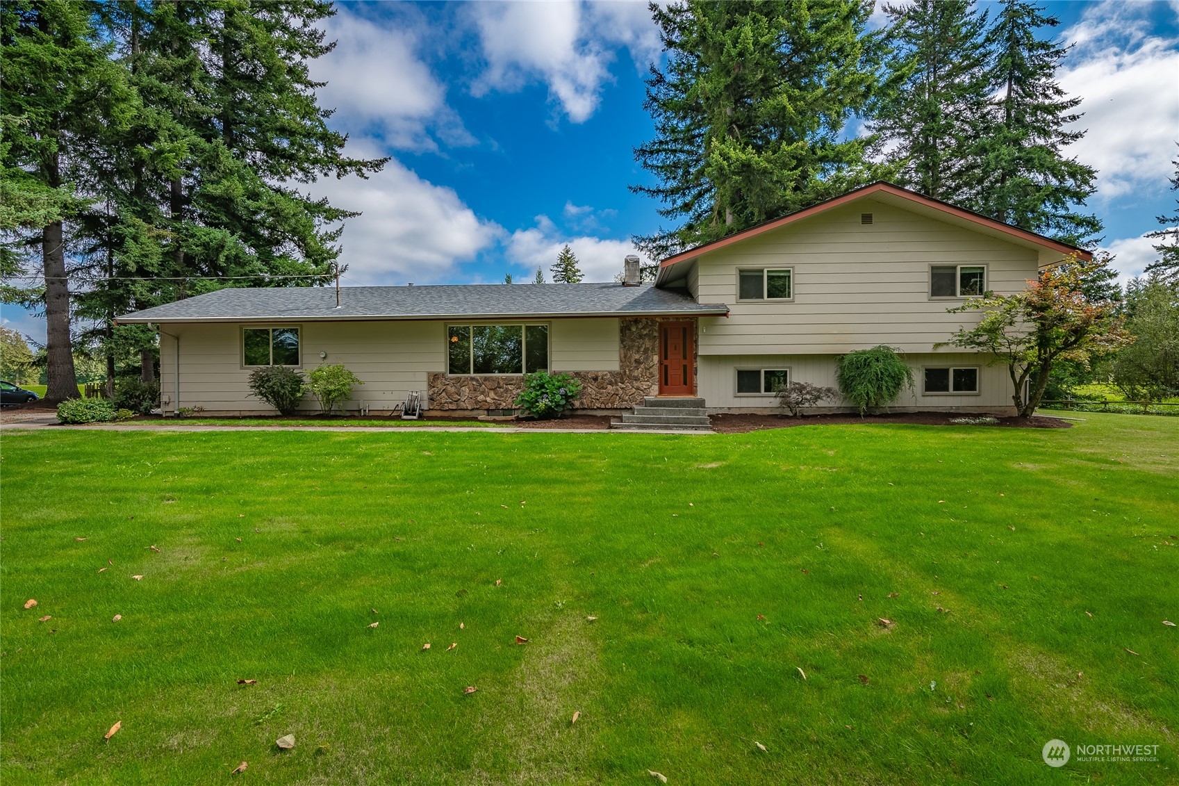 Details for 8370 Sunrise Road, Custer, WA 98240