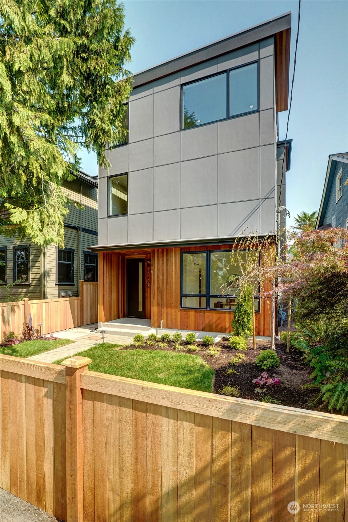 Details for 5716 Kirkwood Place N, Seattle, WA 98103