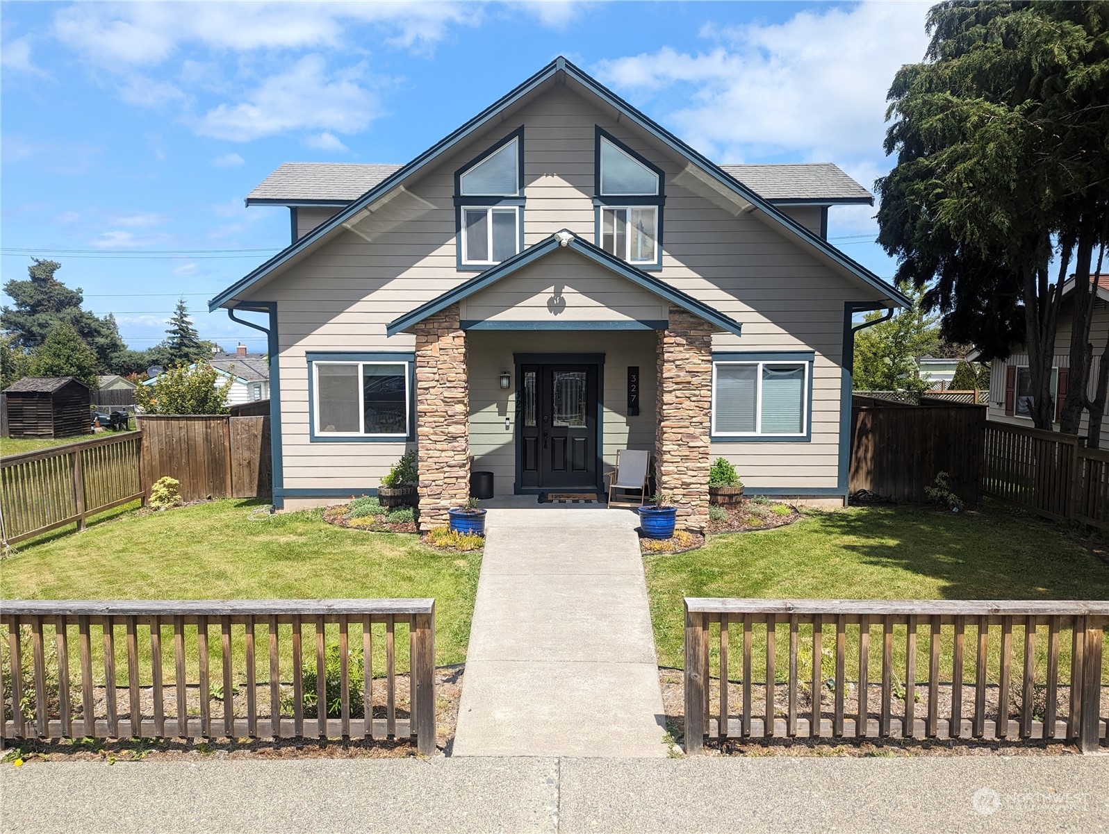 Details for 327 10th Street, Port Angeles, WA 98362