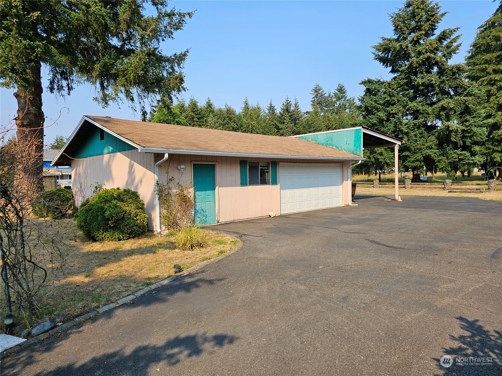 Image 8 of 39 For 8804 176th Avenue Sw