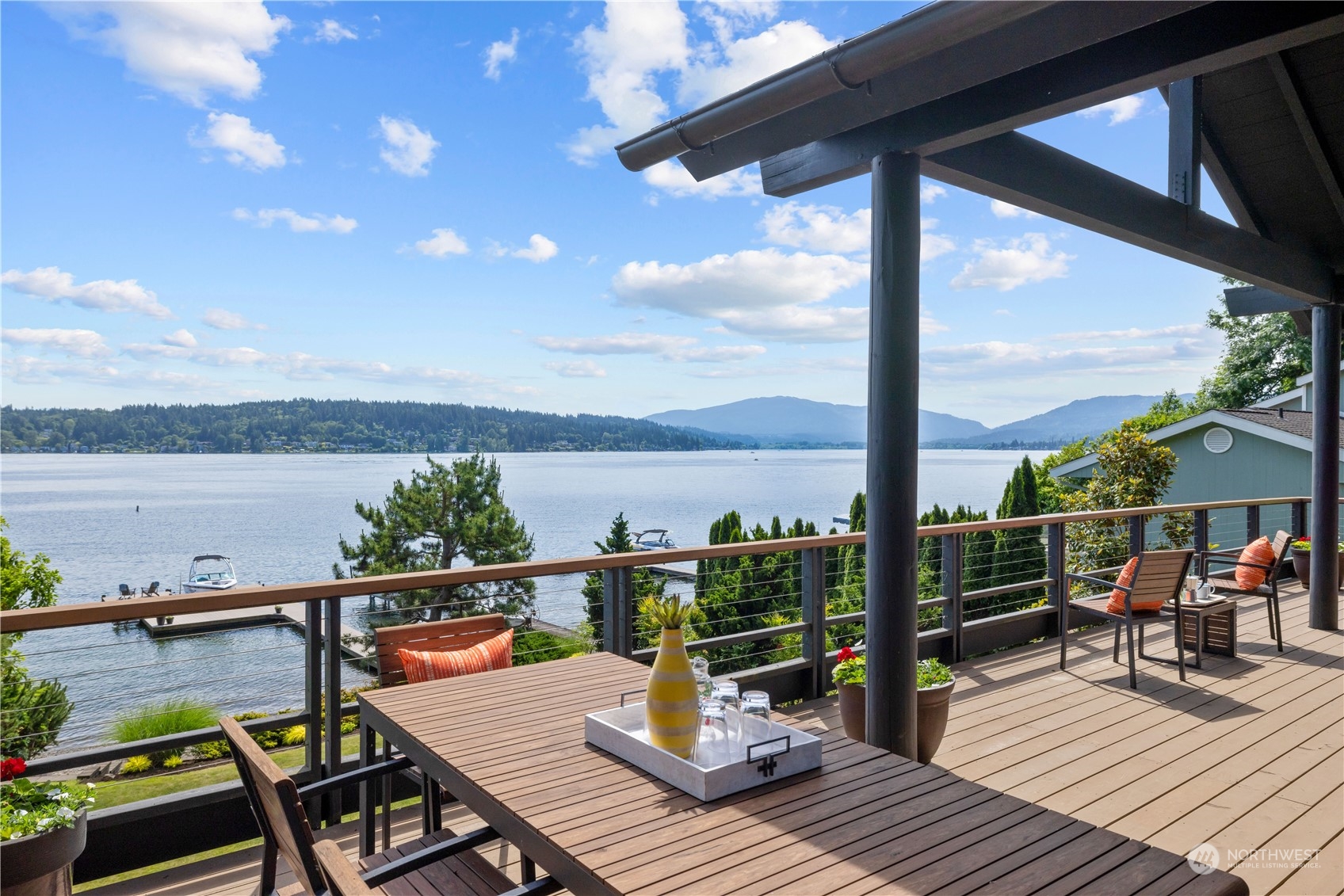 Details for 1402 Lake Sammamish Parkway Se, Bellevue, WA 98008