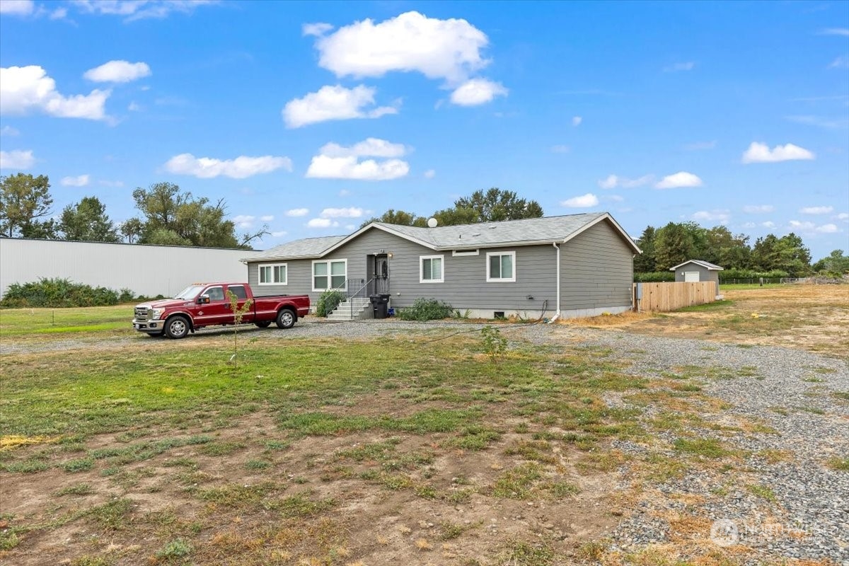 Details for 3312 101st Avenue, Yakima, WA 98903