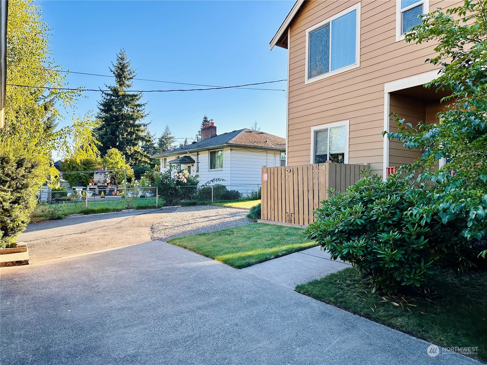 Image 9 of 22 For 8136 22nd Avenue Sw