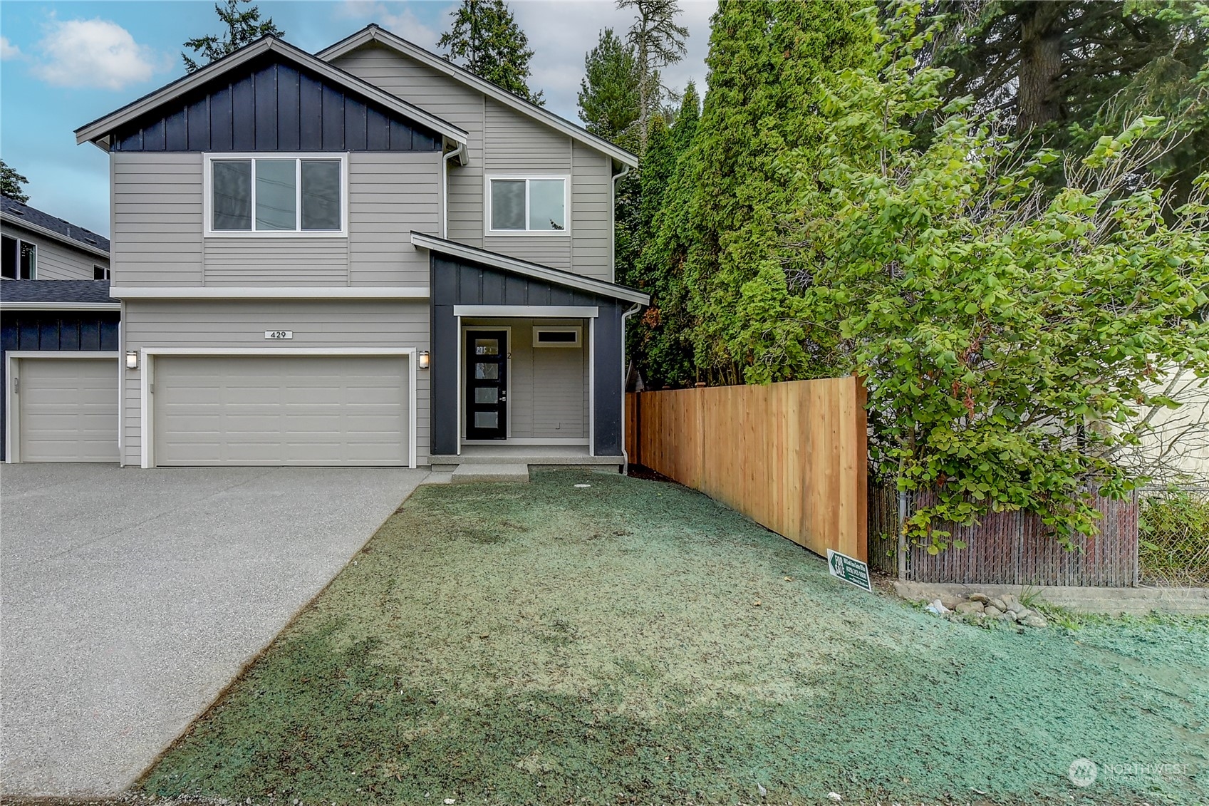 Details for 429 Logan Road 2, Lynnwood, WA 98036