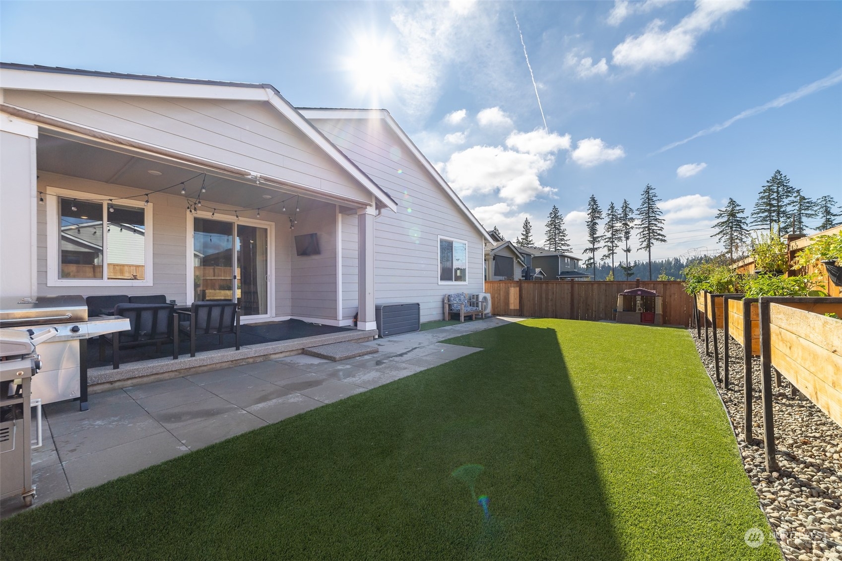 Image 16 of 18 For 12716 177th Avenue E