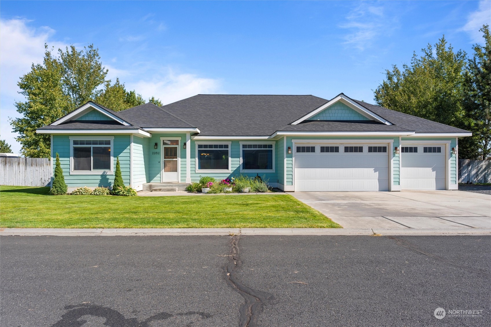 Details for 2262 Plum Street, Ephrata, WA 98823