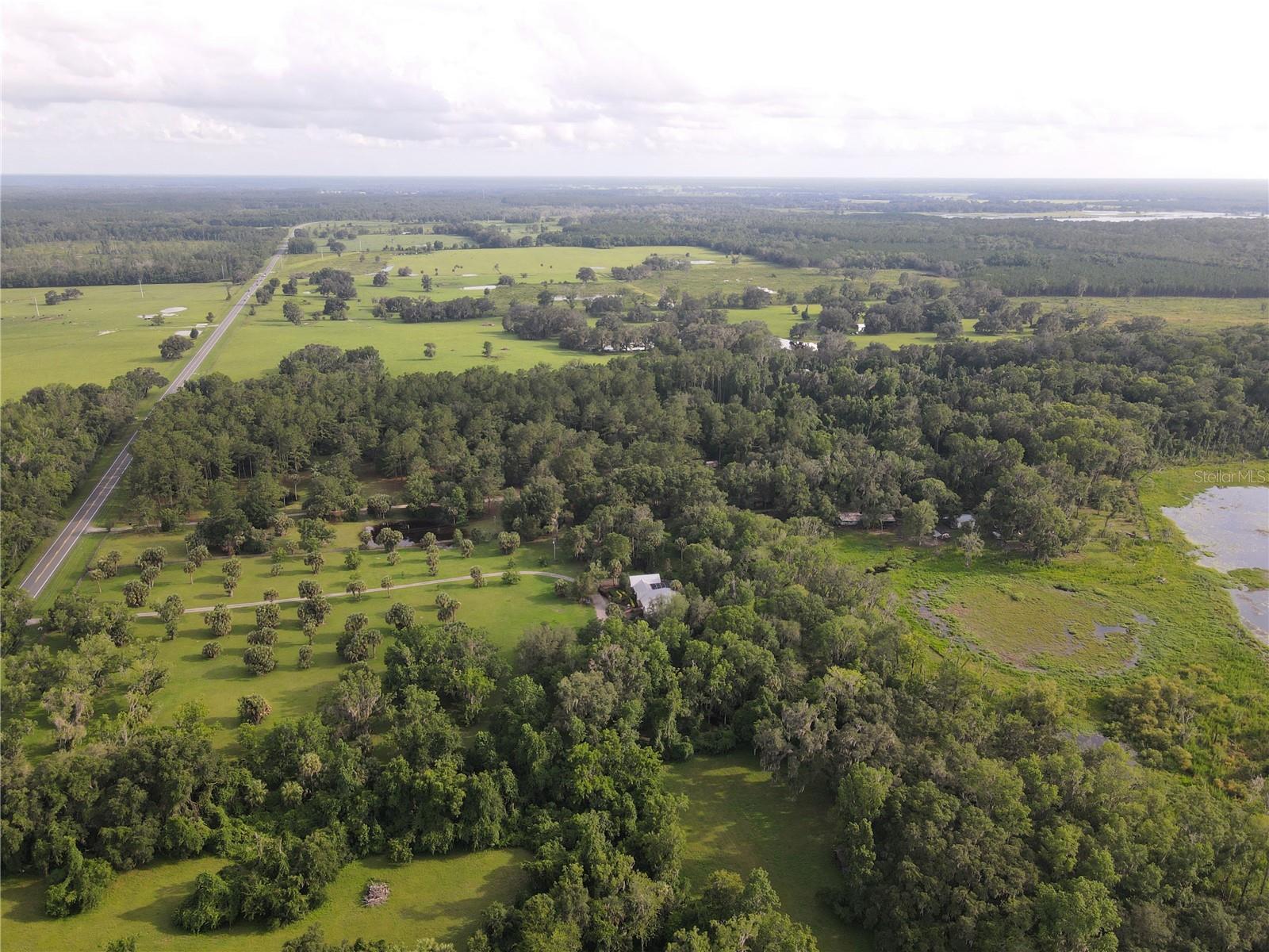 Image 5 of 44 For 15208 Williston Rd