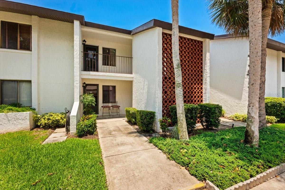 Details for 1 Tomoka Oaks Boulevard 102, ORMOND BEACH, FL 32174