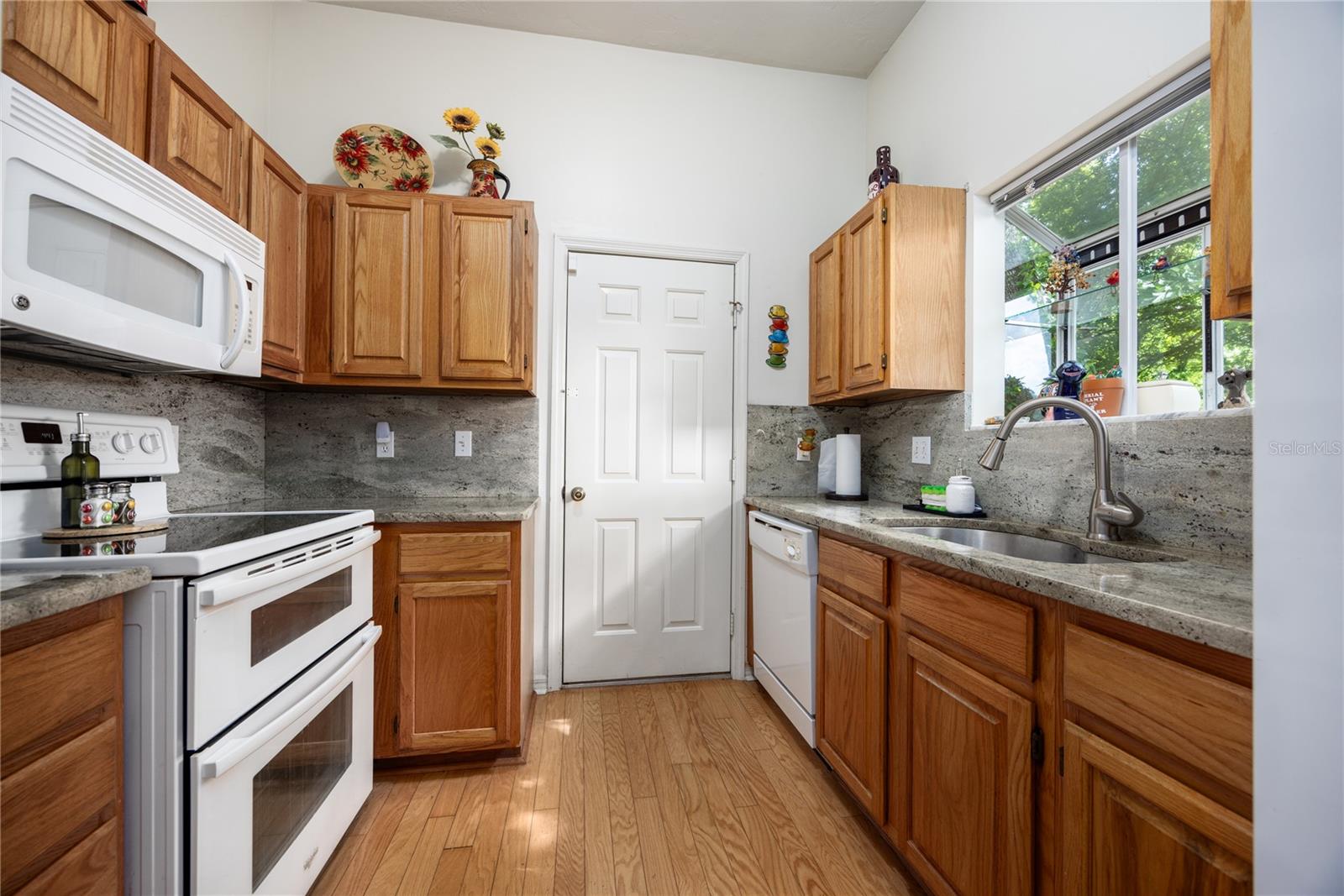 Image 4 of 27 For 5218 97th Way