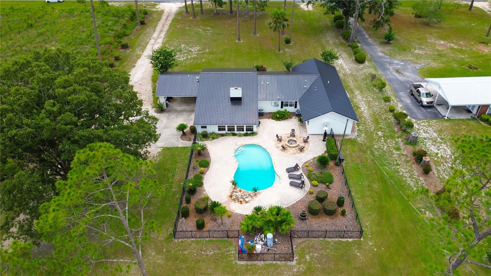 Image 3 of 43 For 2269 County Road 400