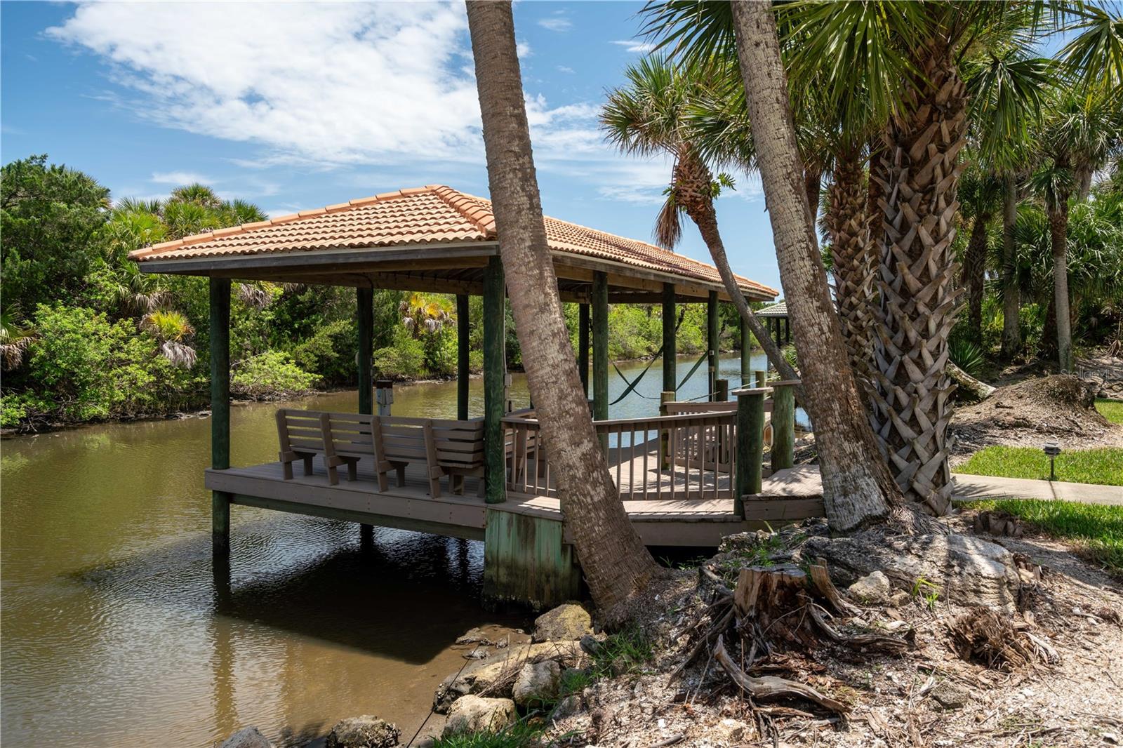Image 4 of 66 For 73 Island Estates Parkway