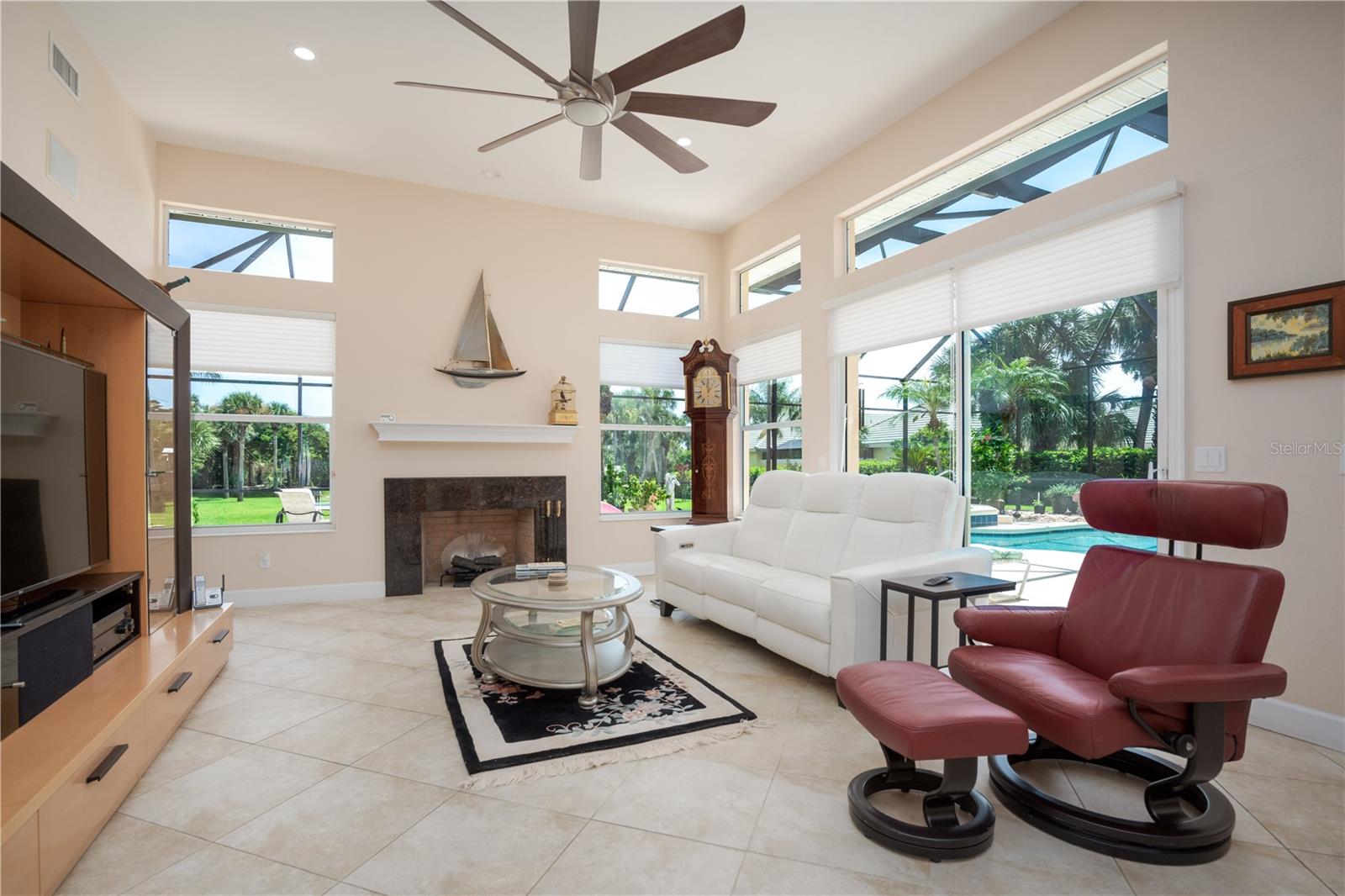 Image 42 of 66 For 73 Island Estates Parkway