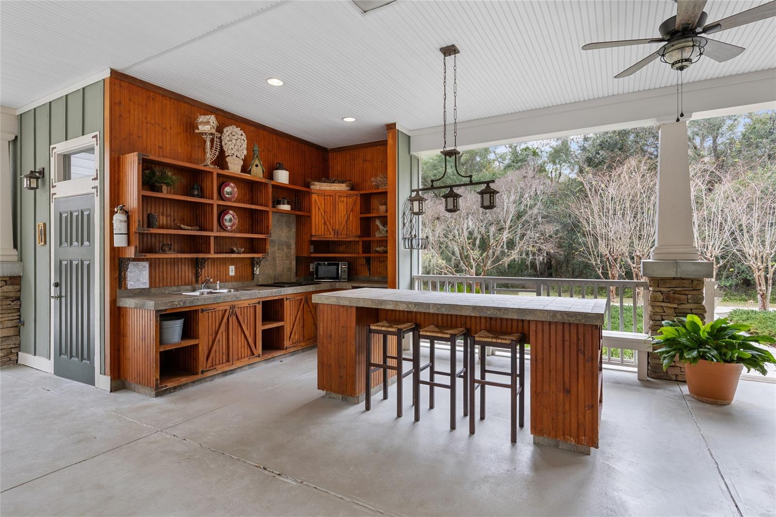 Image 13 of 15 For 19083 21st Place