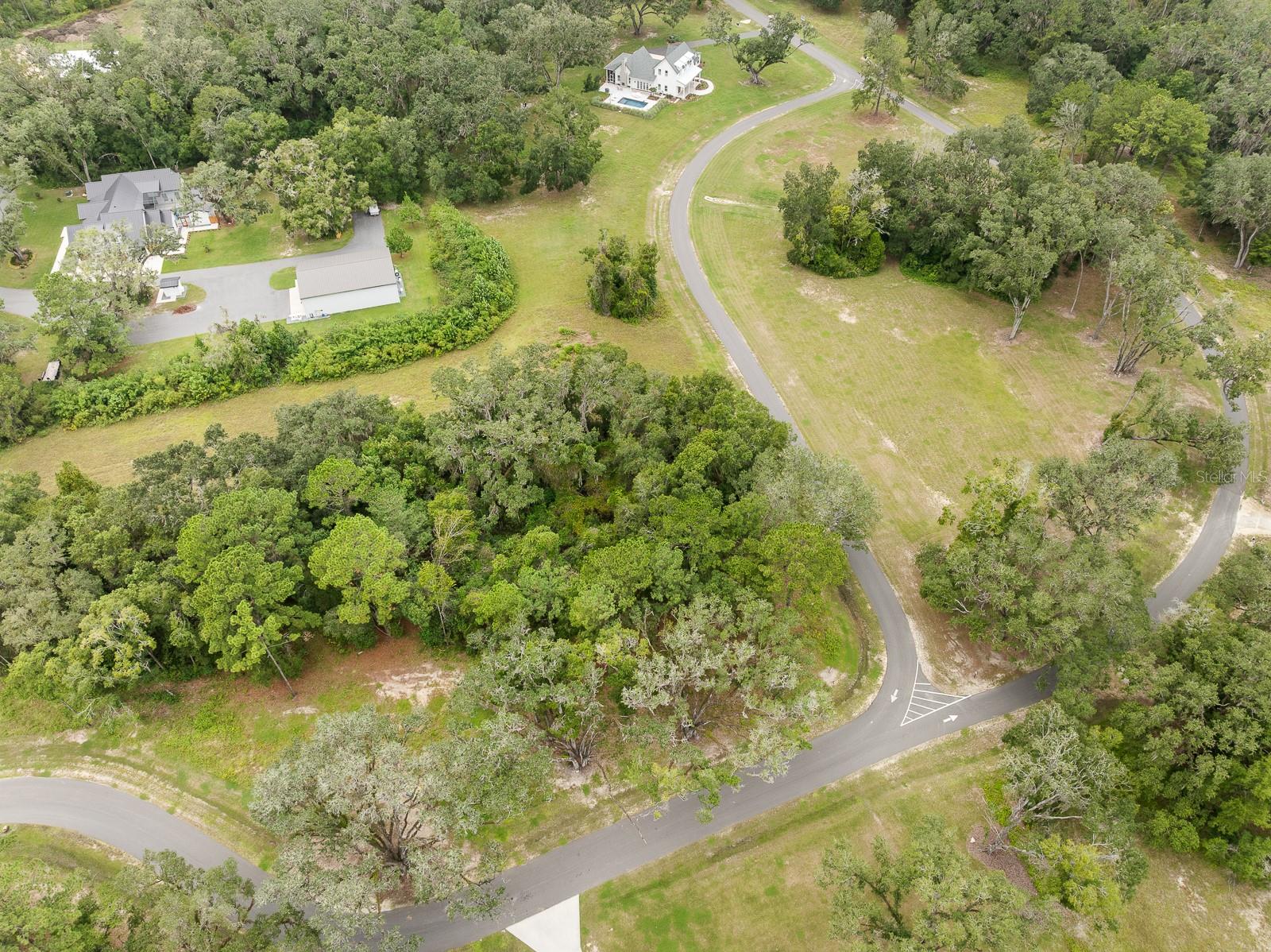 Image 12 of 14 For 17287 11 Court