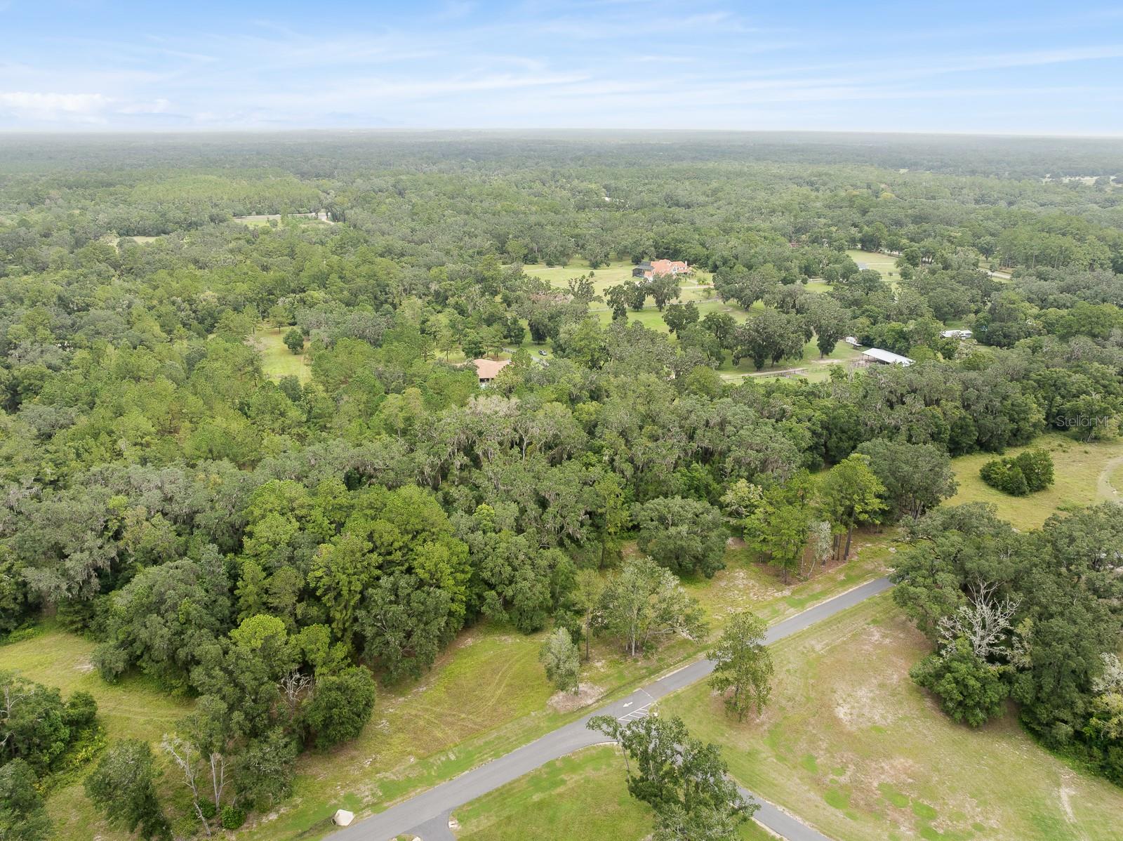 Image 13 of 14 For 17520 11 Court