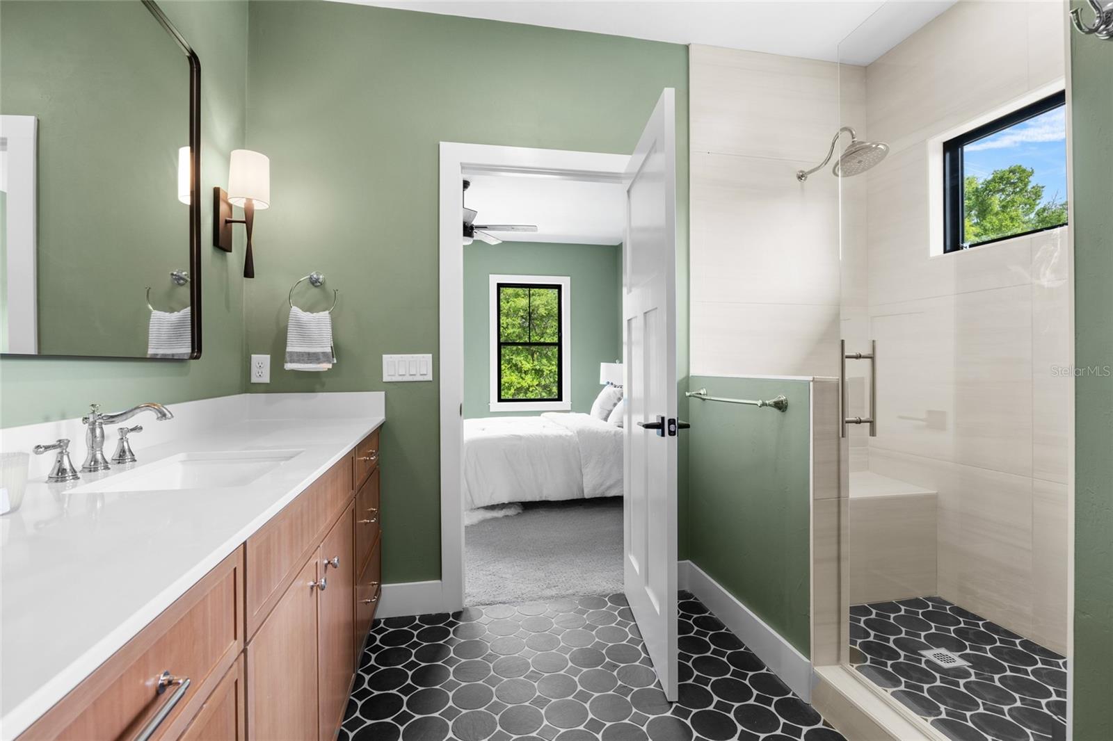 Image 22 of 44 For 716 131 Street