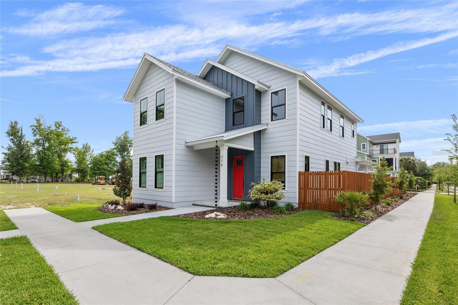 Image 3 of 44 For 716 131 Street