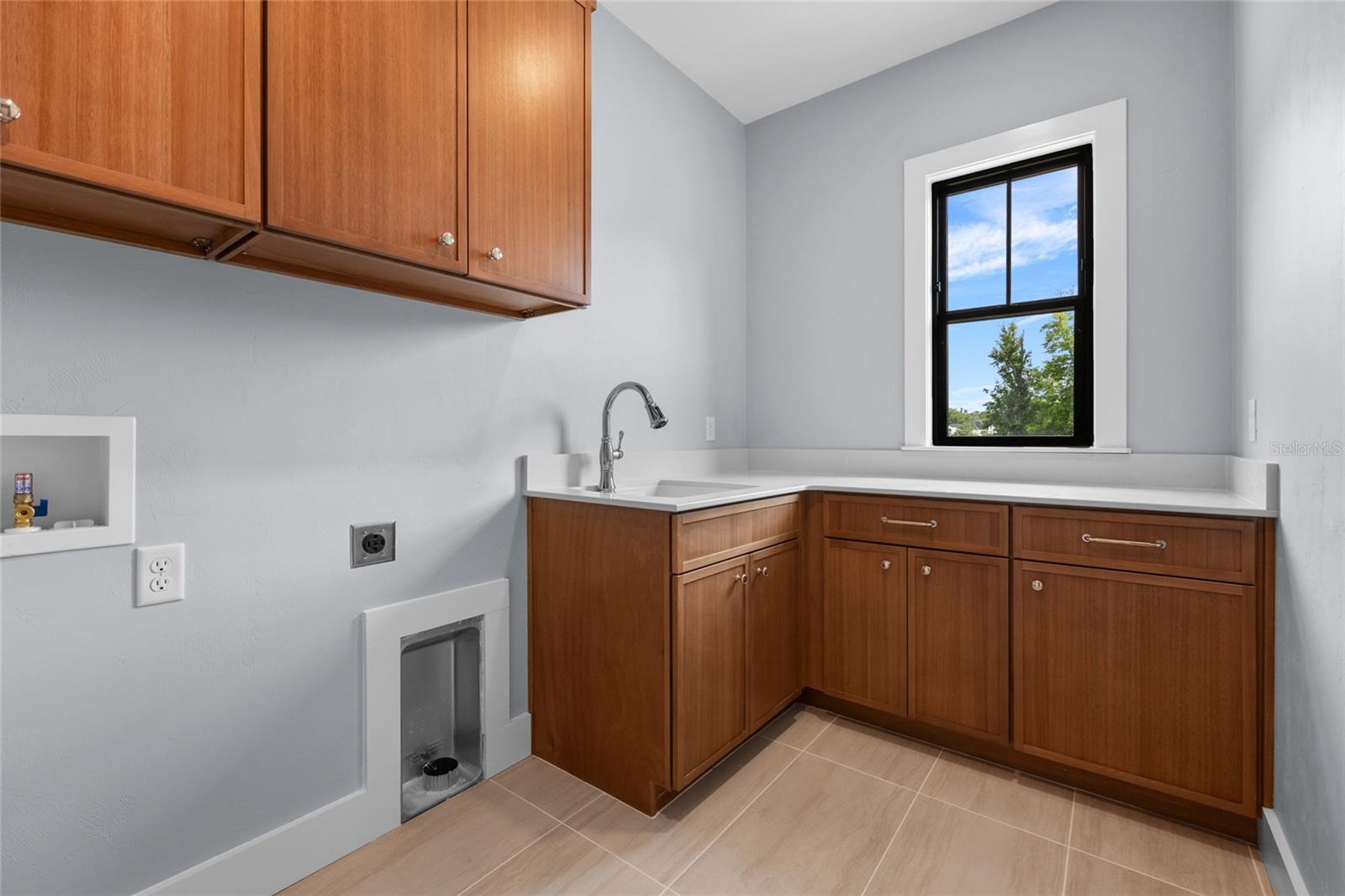 Image 31 of 44 For 716 131 Street