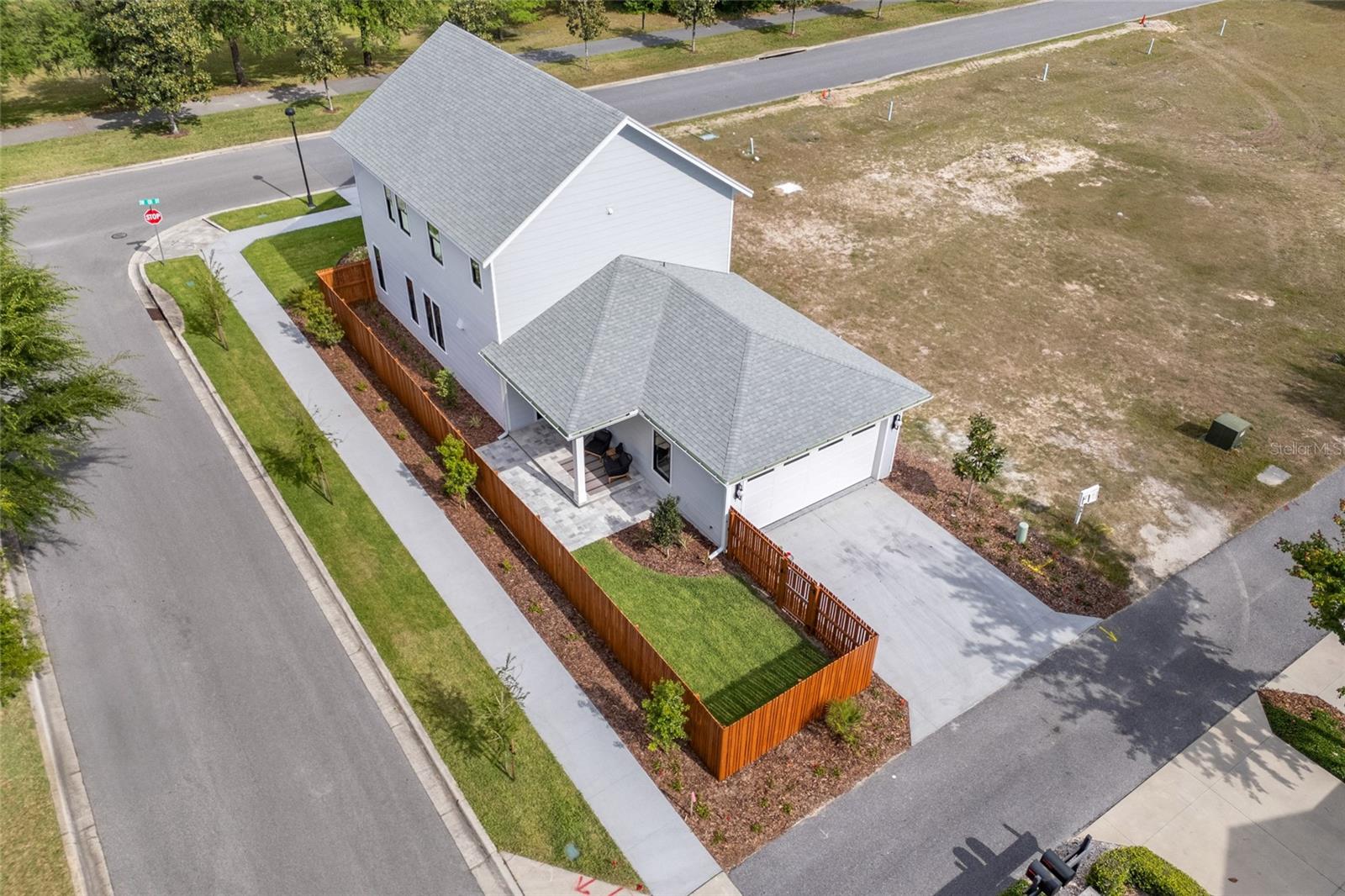 Image 7 of 44 For 716 131 Street