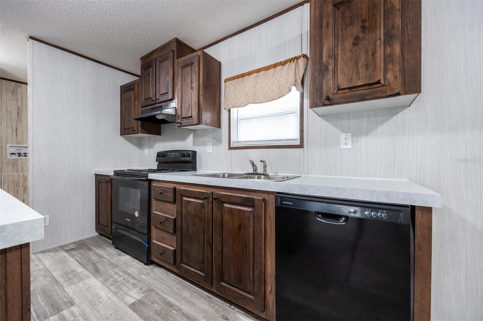 Image 36 of 65 For 5131 86th Street