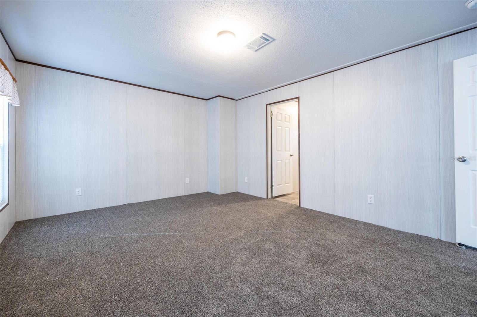 Image 44 of 65 For 5131 86th Street