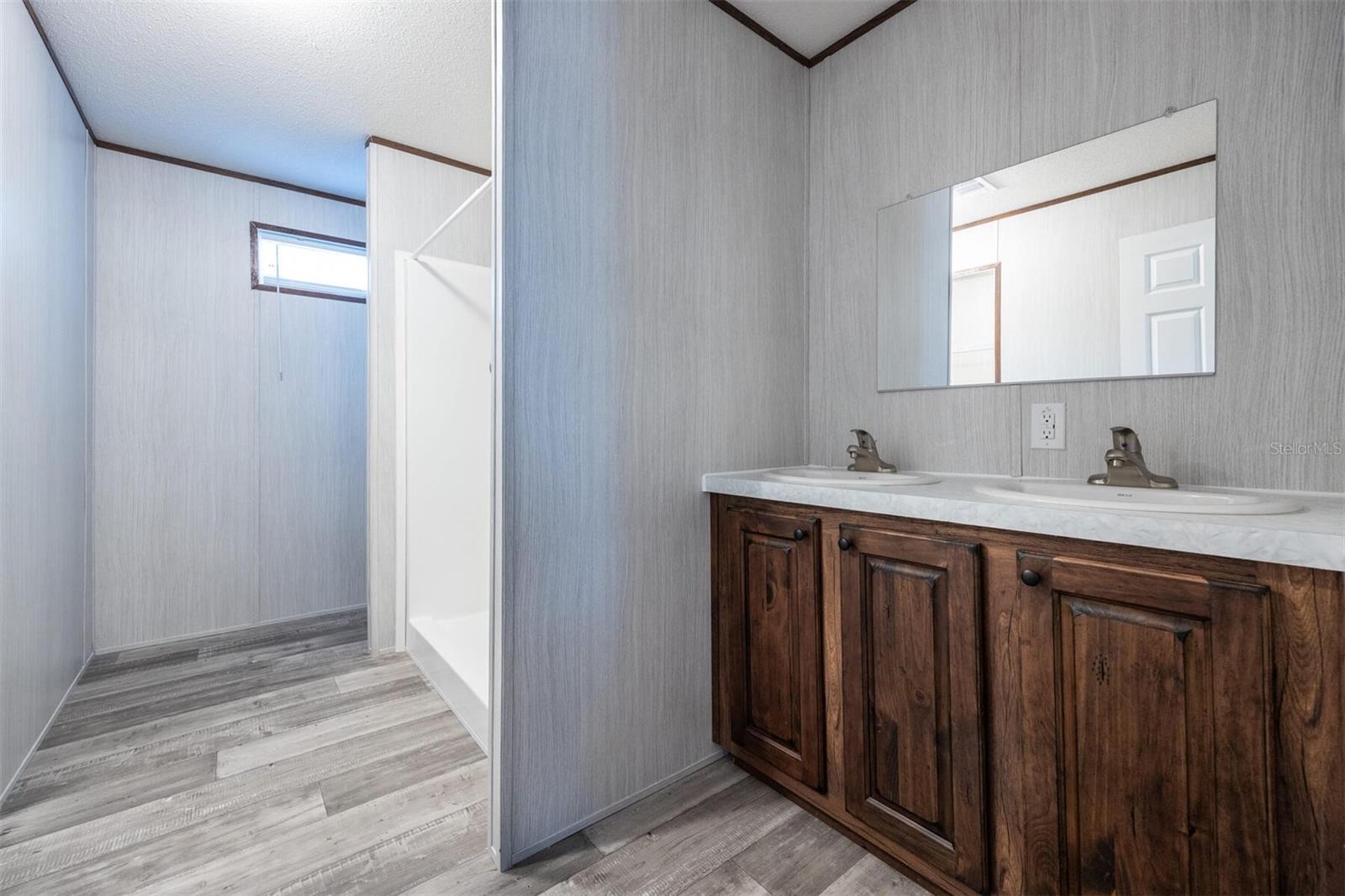 Image 45 of 65 For 5131 86th Street
