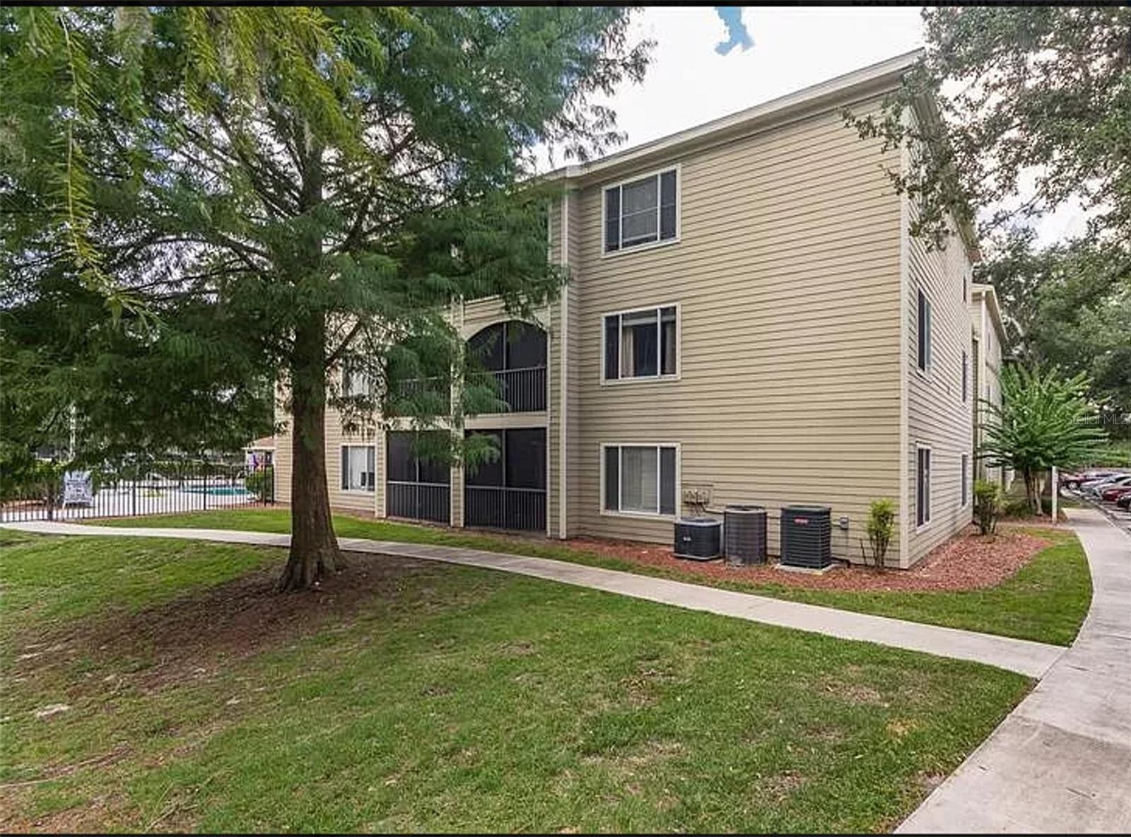 Listing Details for 3800 20th Avenue 311, GAINESVILLE, FL 32607