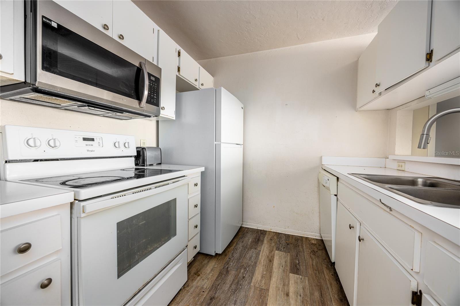 Image 12 of 26 For 4000 23rd Street 5-207