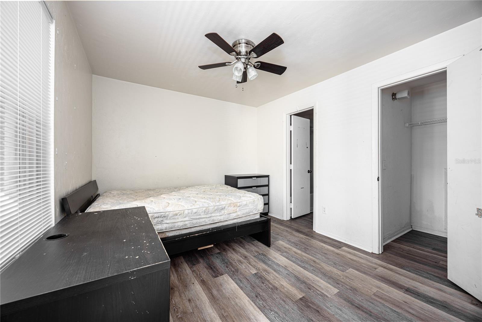 Image 17 of 26 For 4000 23rd Street 5-207
