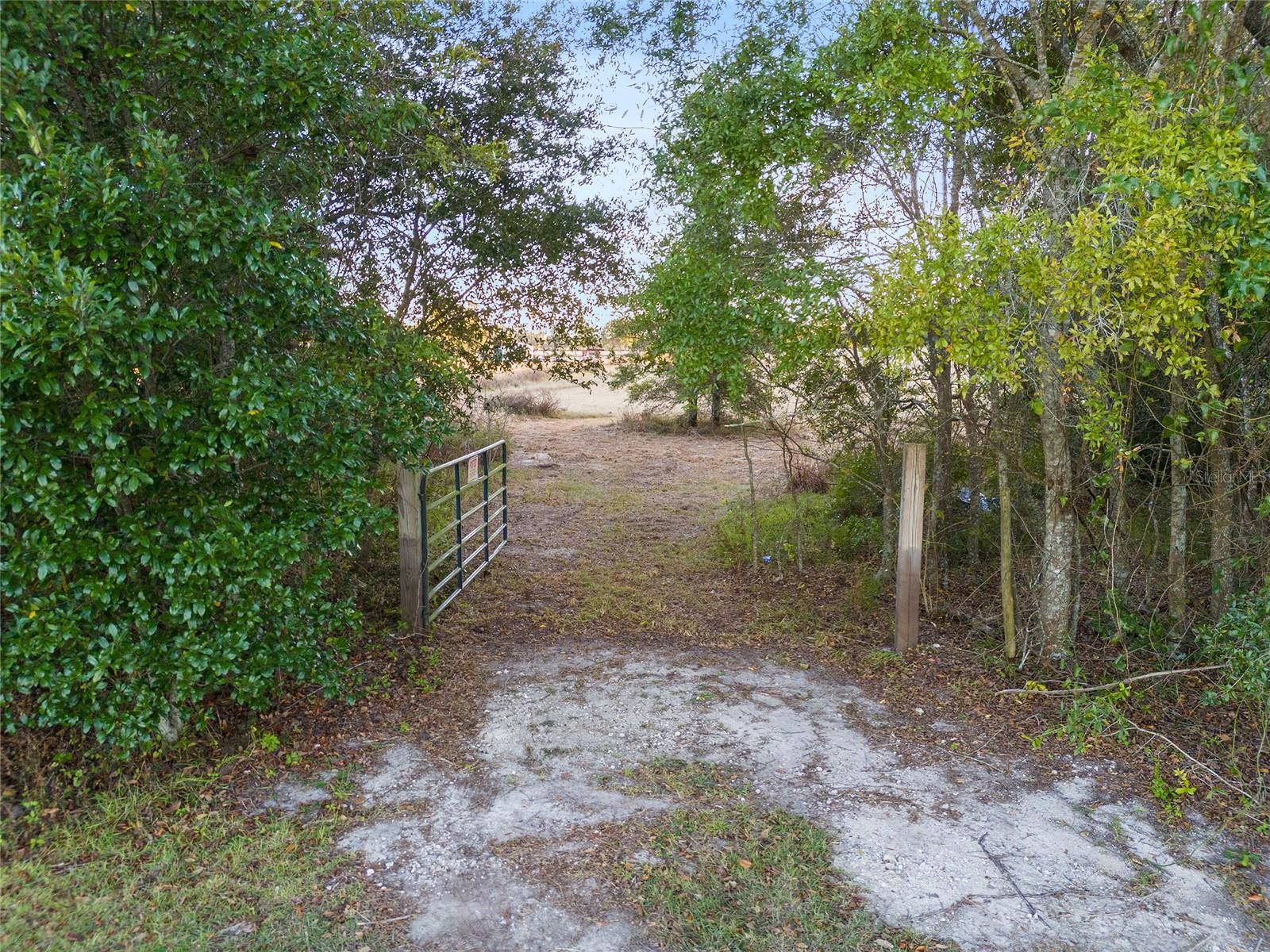Image 2 of 18 For  46th Avenue 