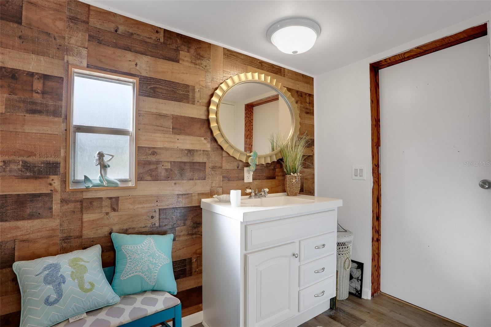 Image 13 of 36 For 7629 111th Place