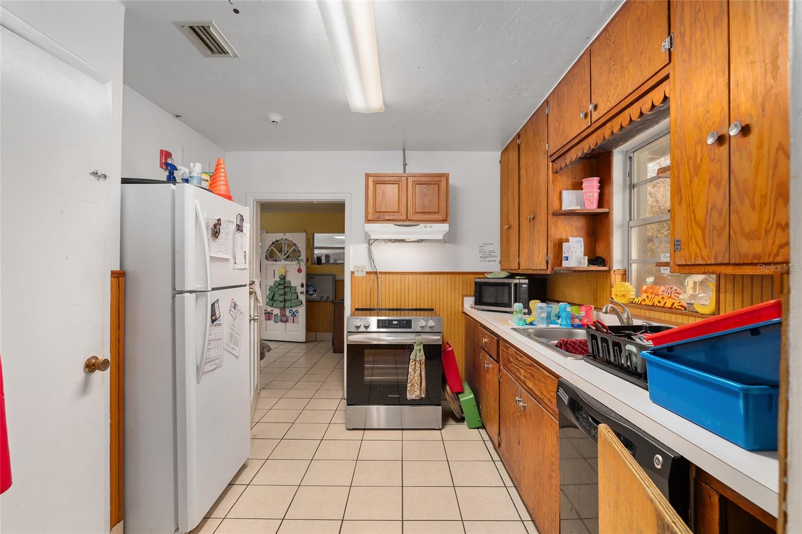 Image 10 of 88 For 10228 Division Street