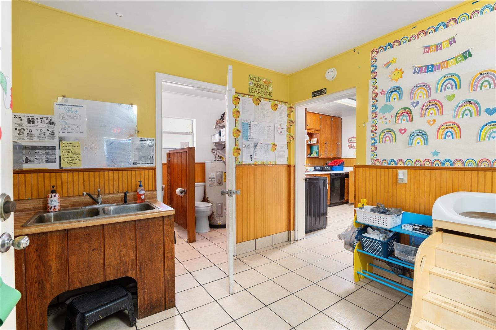 Image 36 of 88 For 10228 Division Street