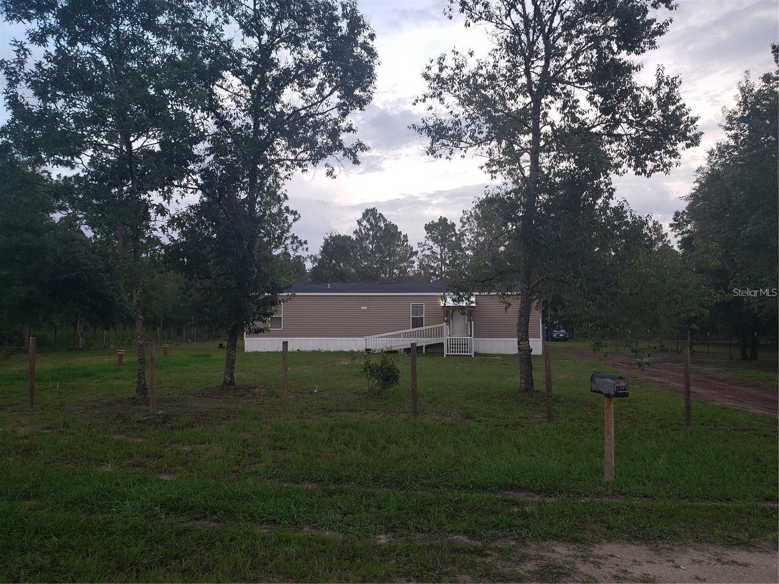 Listing Details for 4299 190 Court, DUNNELLON, FL 34432