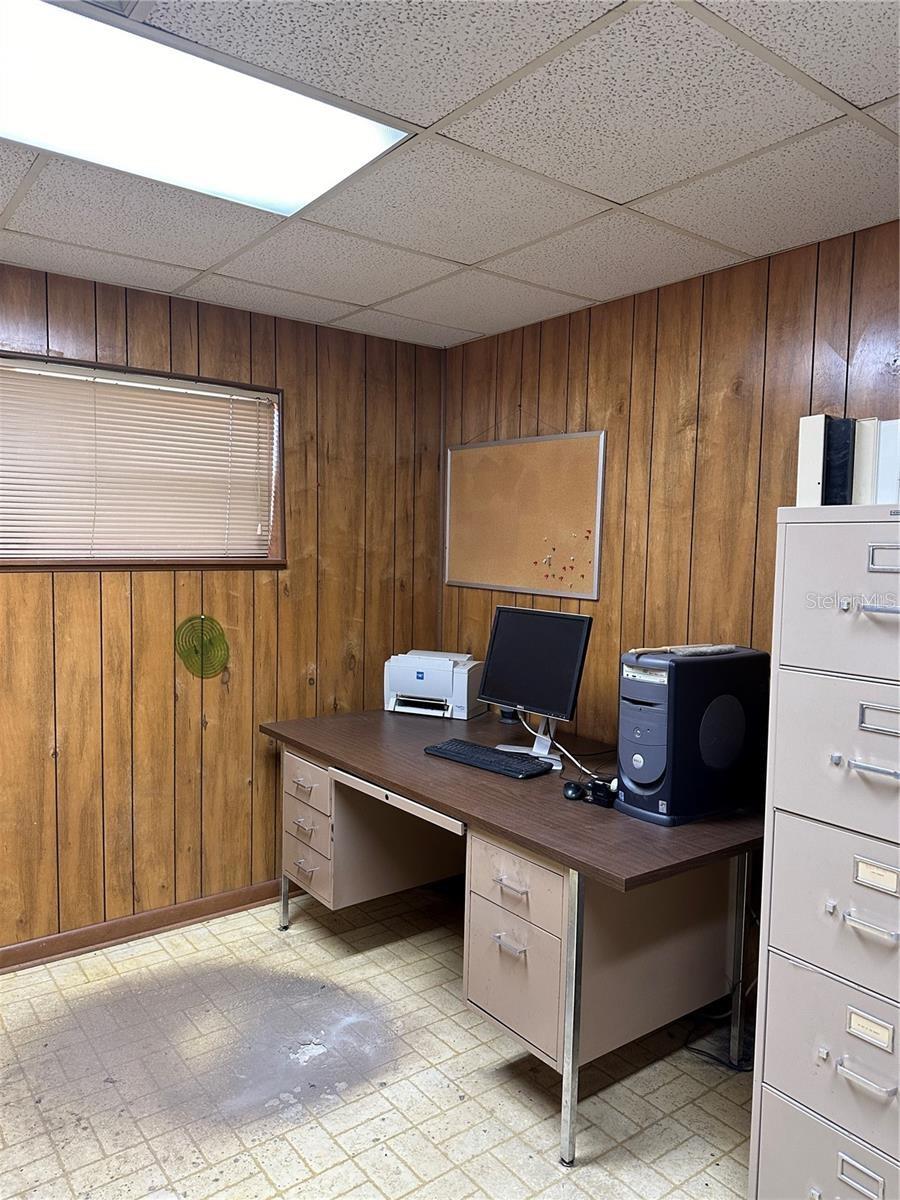 Image 4 of 19 For 602 Hathaway Avenue