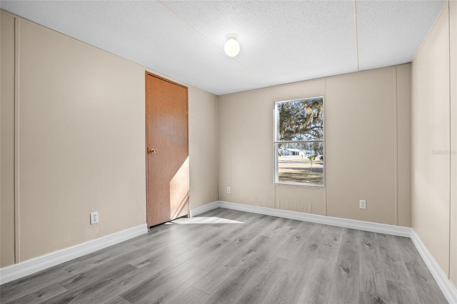 Image 11 of 20 For 11396 112th Pl