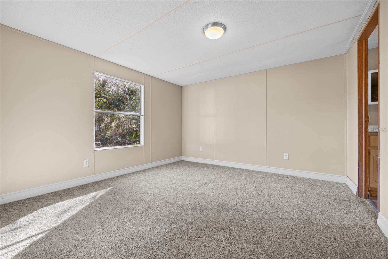 Image 15 of 20 For 11396 112th Pl