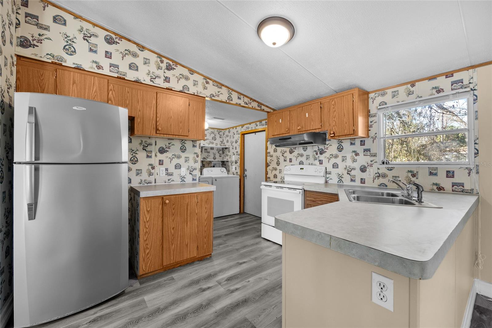 Image 4 of 20 For 11396 112th Pl