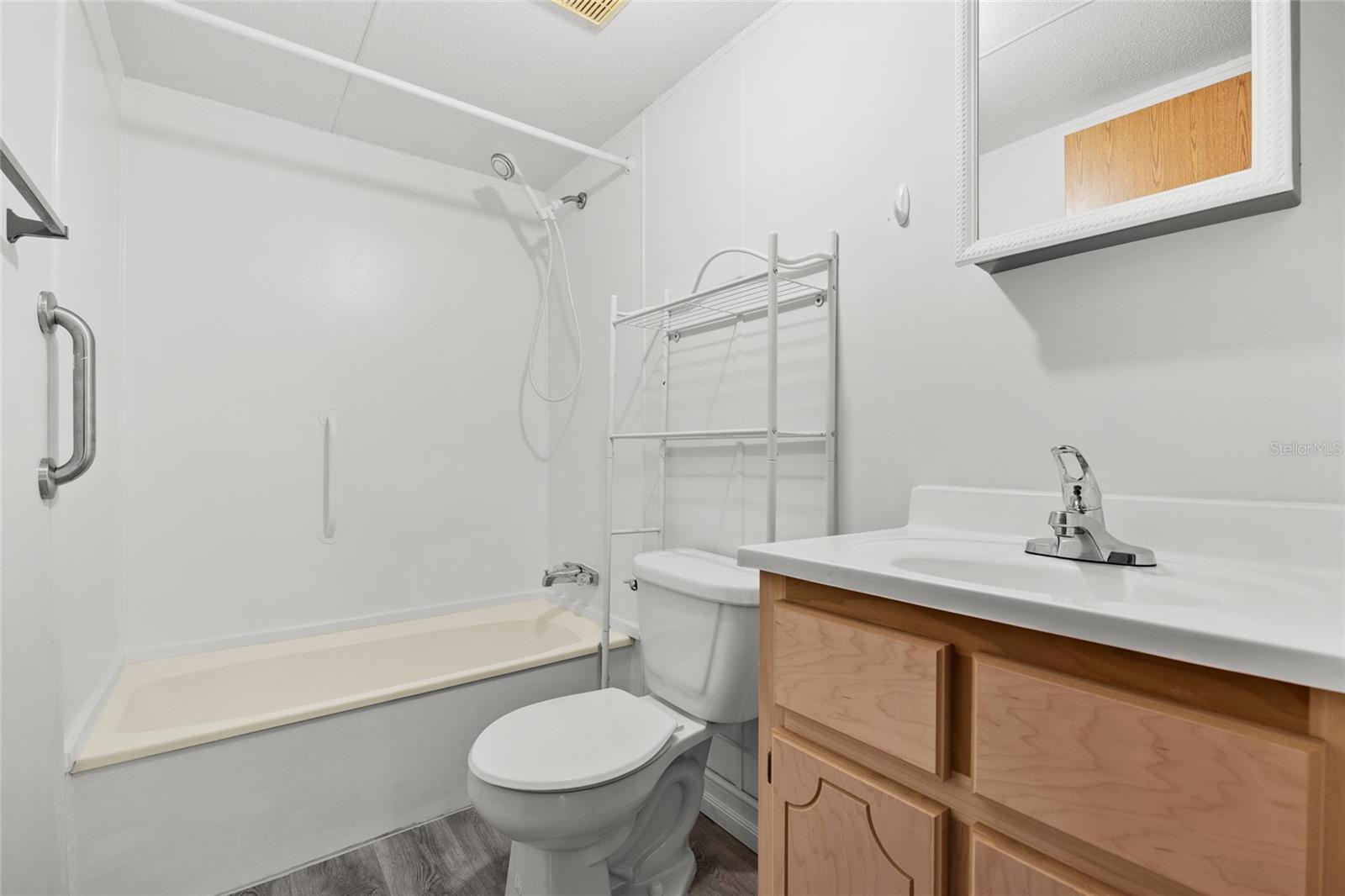 Image 8 of 20 For 11396 112th Pl