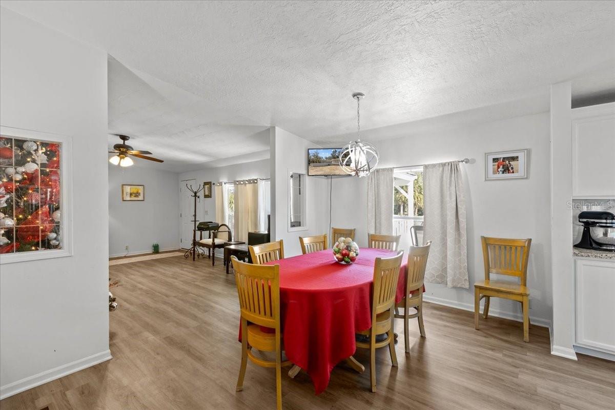 Image 10 of 53 For 6850 73rd Lane