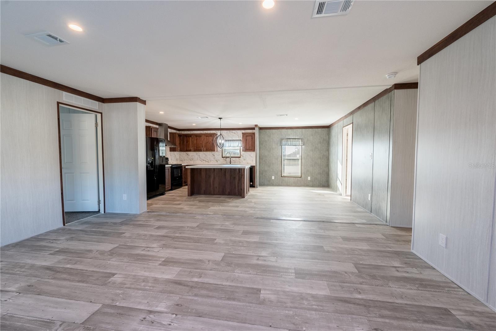 Image 6 of 46 For 9311 61st Avenue