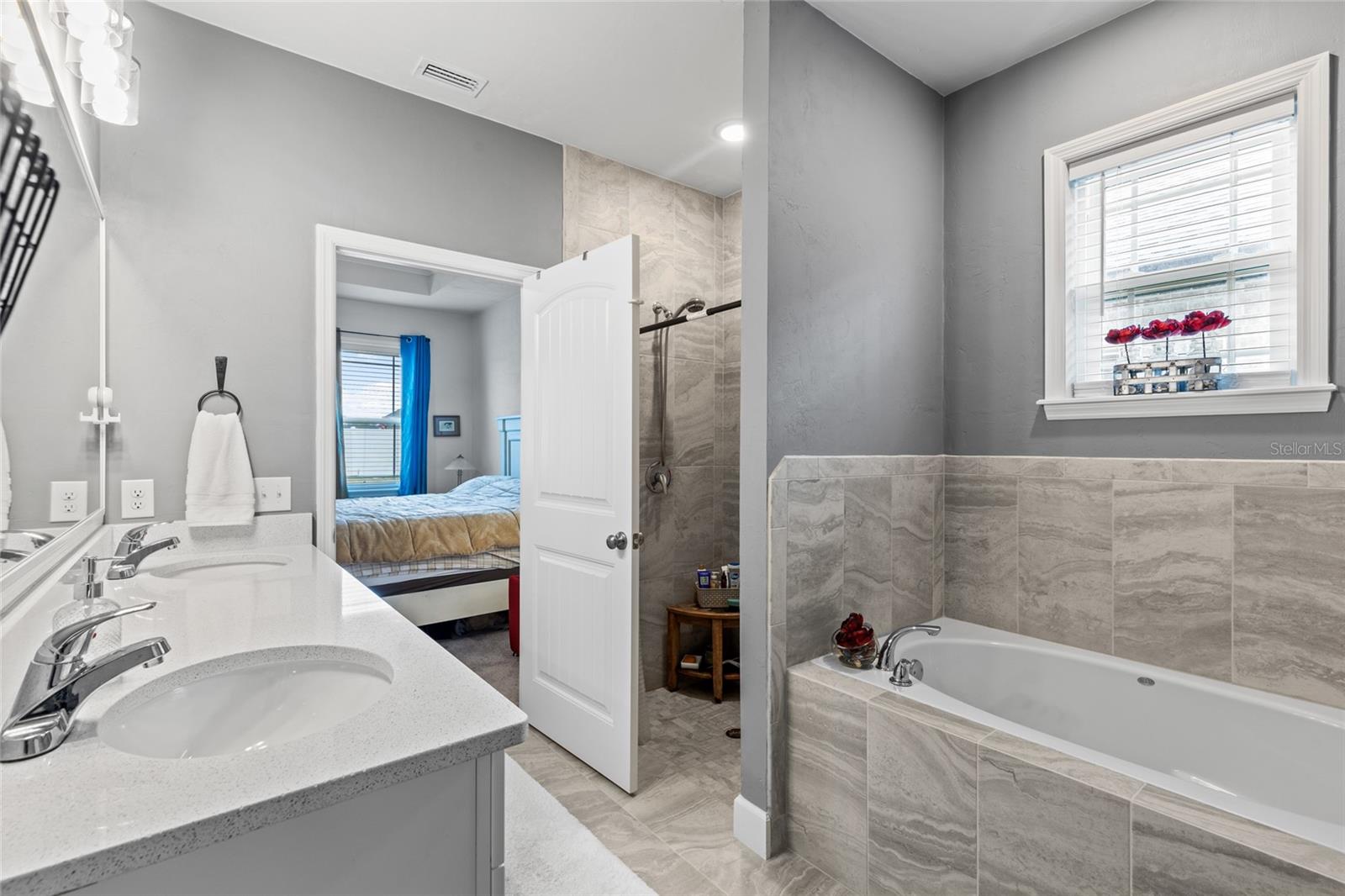 Image 19 of 31 For 2168 245th Drive