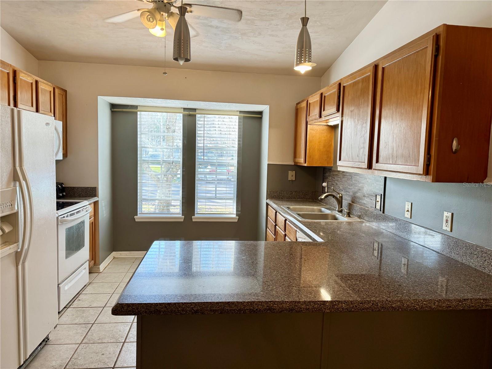 Image 11 of 25 For 331 50th Boulevard K