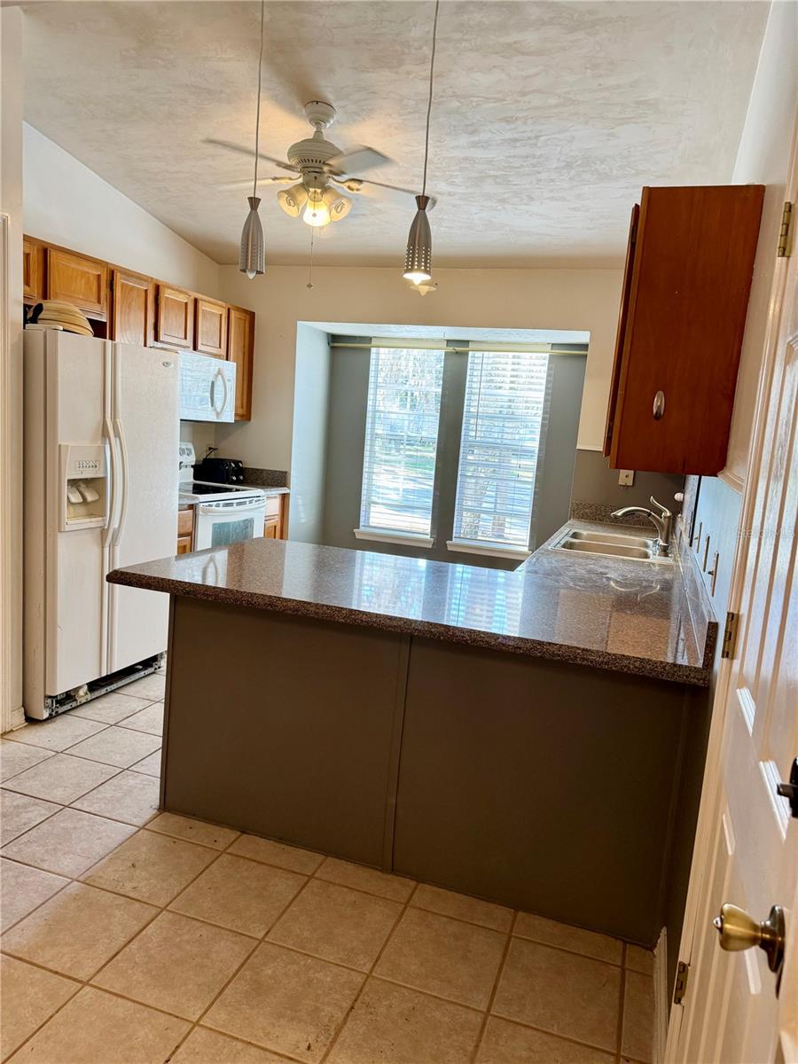Image 12 of 25 For 331 50th Boulevard K